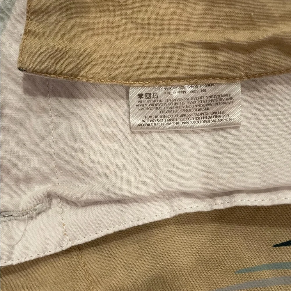 Style by Ty Pennington  Reversible Multicolor Shower Curtain, Great Condition